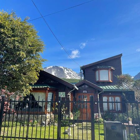 Ulen Bed and Breakfast Ushuaia Exteriör bild