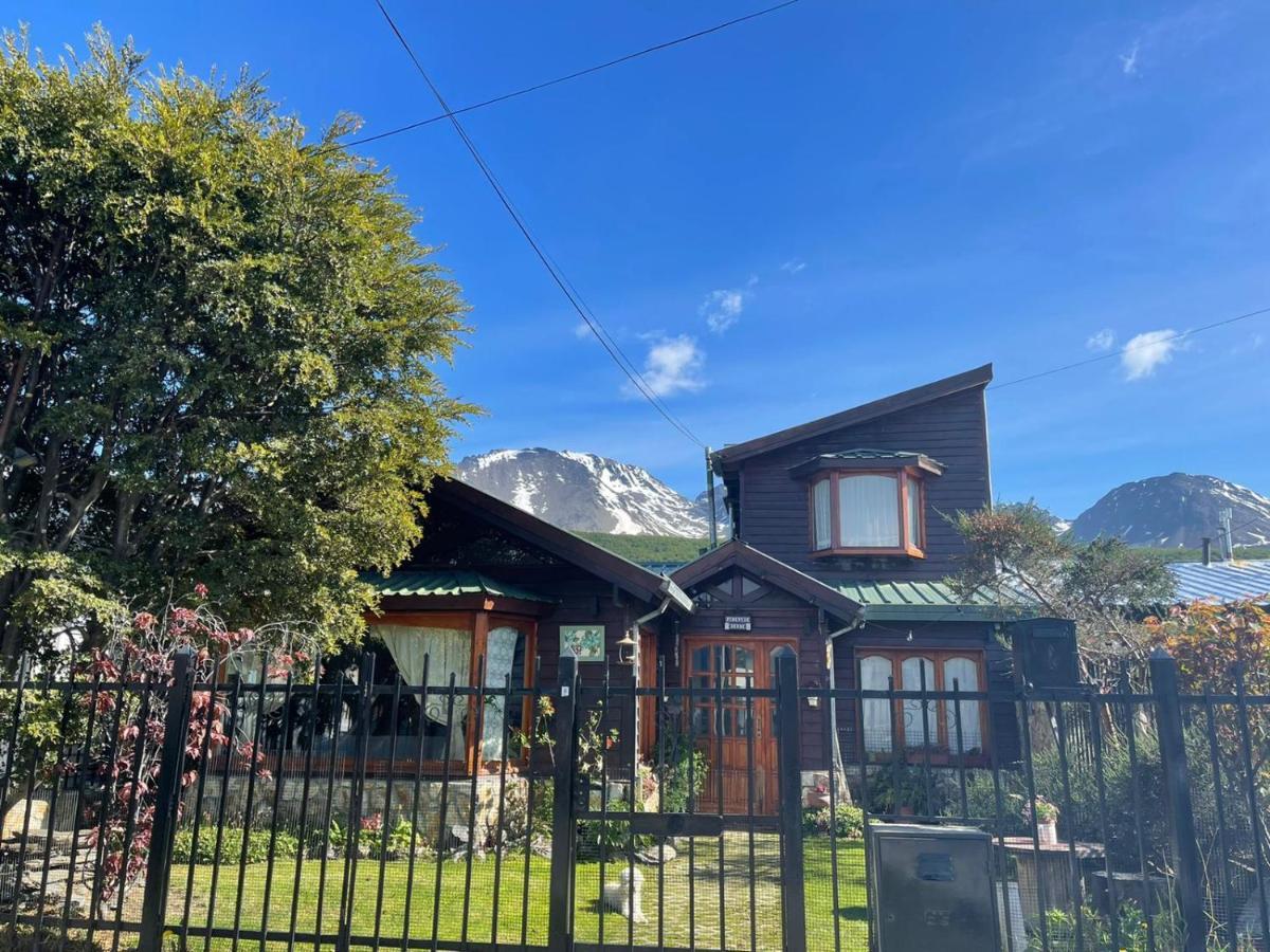 Ulen Bed and Breakfast Ushuaia Exteriör bild